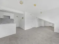 Недвижимость 3 Adamson Road: 9