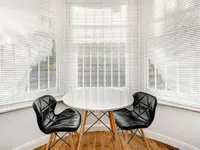 Недвижимость Sinclair Road: 2