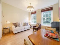 Недвижимость Vicarage Crescent: 10