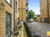 Недвижимость Spa Road: 2