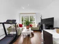 Недвижимость Bromyard Avenue: 2