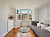 Недвижимость Sandringham Road: 9