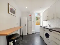 Недвижимость Sandringham Road: 13