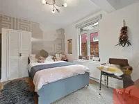 Недвижимость Oldfield Road: 2