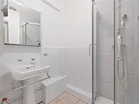 Недвижимость Queensway: 2