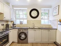 Недвижимость Vicarage Crescent: 8