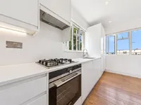 Недвижимость Thurleigh Court, Nightingale Lane: 7