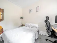 Недвижимость Crewdson Road: 3