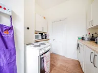 Недвижимость Crewdson Road: 5