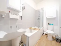 Недвижимость Crewdson Road: 10