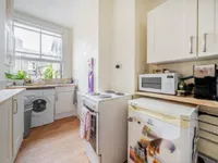 Недвижимость Crewdson Road: 11