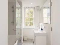 Недвижимость Roland Way: 3