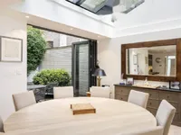 Недвижимость Roland Way: 26