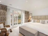 Недвижимость Roland Way: 30