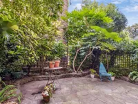 Недвижимость Cheyne Gardens: 8