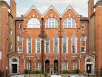 Недвижимость Hortensia Road: 15