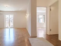 Недвижимость Трёхкомнатная квартира в Центре Копера: 1