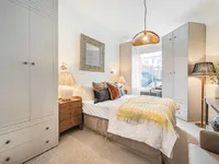 Недвижимость Basil Street: 3