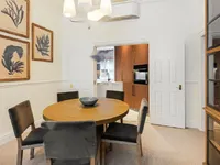 Недвижимость Basil Street: 11