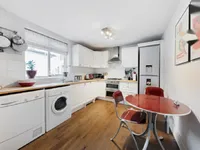 Недвижимость Upcerne Road: 8