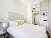 Недвижимость Redcliffe Square: 3