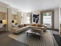 Недвижимость Tregunter Road: 17