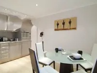 Недвижимость 3 Ovington Square: 1