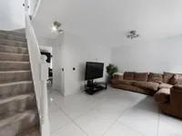 Недвижимость Stadium Street: 13