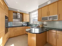 Недвижимость Hans Road: 5