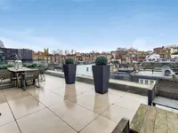 Недвижимость Cheval Place: 8