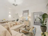 Недвижимость Redcliffe Square: 11