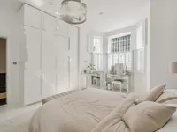 Недвижимость Redcliffe Square: 16