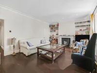 Недвижимость Cathcart Road: 12