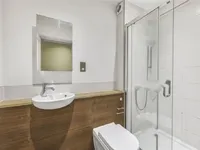 Недвижимость Finborough Road: 15