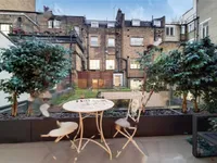 Недвижимость Cheval Place: 9