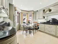 Недвижимость Cheyne Gardens: 11