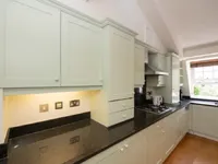 Недвижимость Egerton Gardens: 30