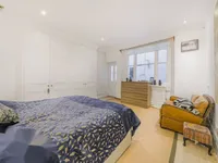 Недвижимость Roland Gardens, South Kensington: 17