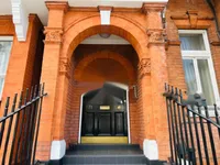 Недвижимость —: 8