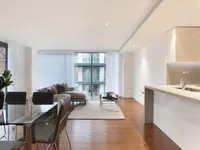 Недвижимость Waterfront Drive: 9