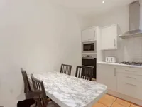 Недвижимость Basil Street: 2