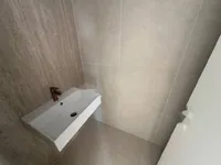 Недвижимость Четырехкомнатная квартира Центр: 23