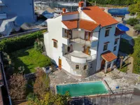 Недвижимость Семейный дом 120 м², Запад, Опатия: 1