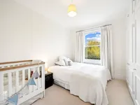 Недвижимость Redcliffe Square: 1