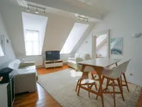 Недвижимость Квартира, 3 комнаты, Старый рынок: 1