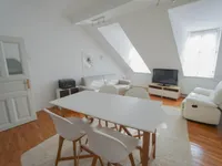 Недвижимость Квартира, 3 комнаты, Старый рынок: 4