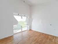 Недвижимость 4-комнатная квартира Жежица: 14