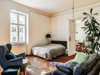 Недвижимость Трехкомнатная квартира в центре: 3