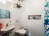 Недвижимость Трехкомнатная квартира в центре: 7