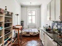 Недвижимость Трехкомнатная квартира в центре: 15